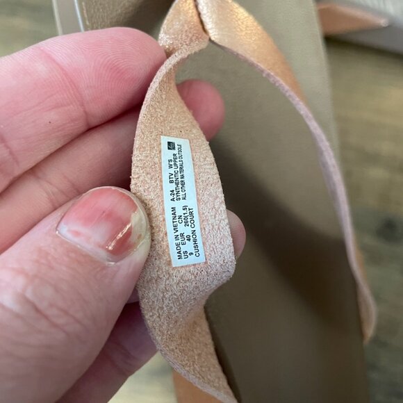 Reef Cushion Court Flip Flops Women’s 9 Taupe Rose Gold Sandals - Picture 6 of 6